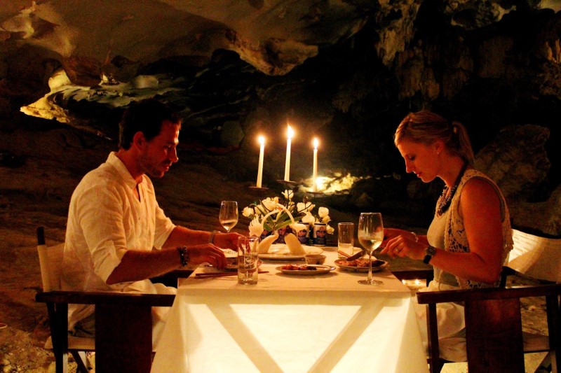 Cave dinner Halong Bay